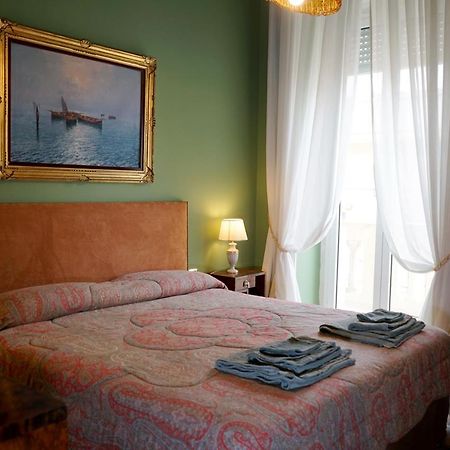Appartamento Di Fronte Al Mare By Apulia Accommodation Bari Bagian luar foto