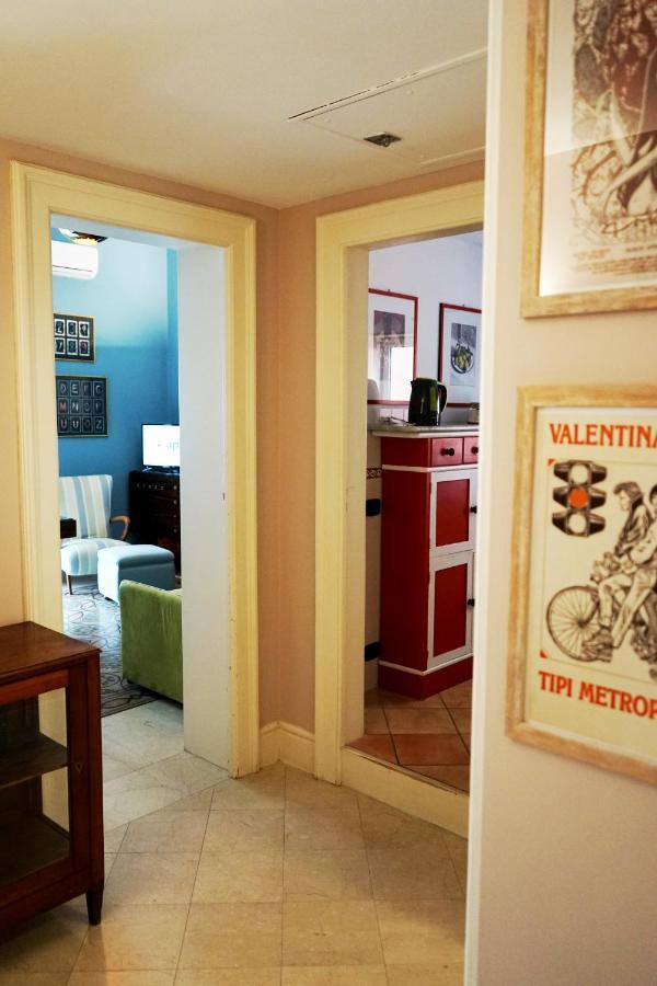 Appartamento Di Fronte Al Mare By Apulia Accommodation Bari Bagian luar foto
