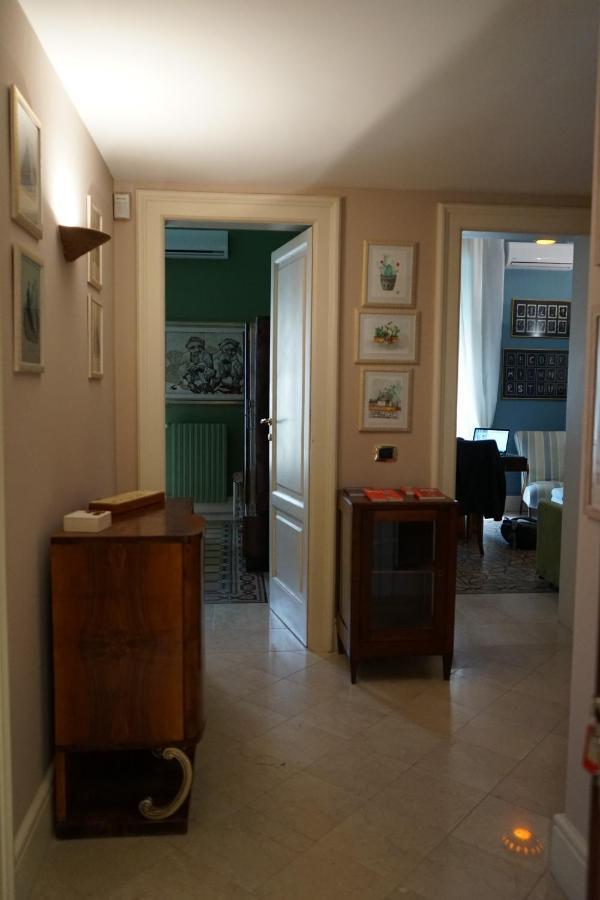 Appartamento Di Fronte Al Mare By Apulia Accommodation Bari Bagian luar foto