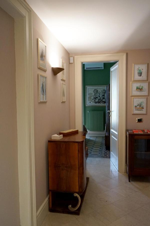 Appartamento Di Fronte Al Mare By Apulia Accommodation Bari Bagian luar foto